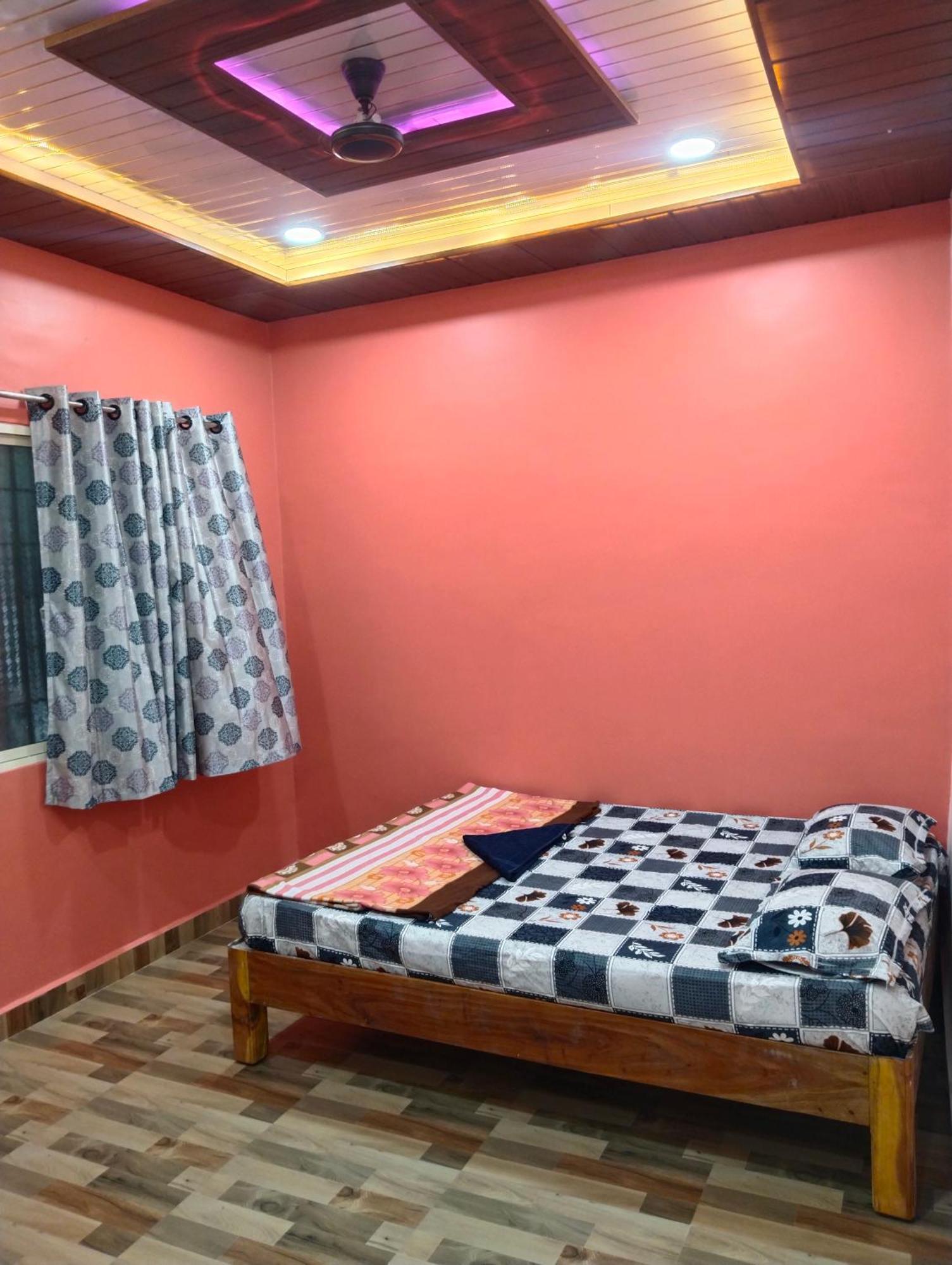 Funky Monkey Home Stay Hampi Exterior foto